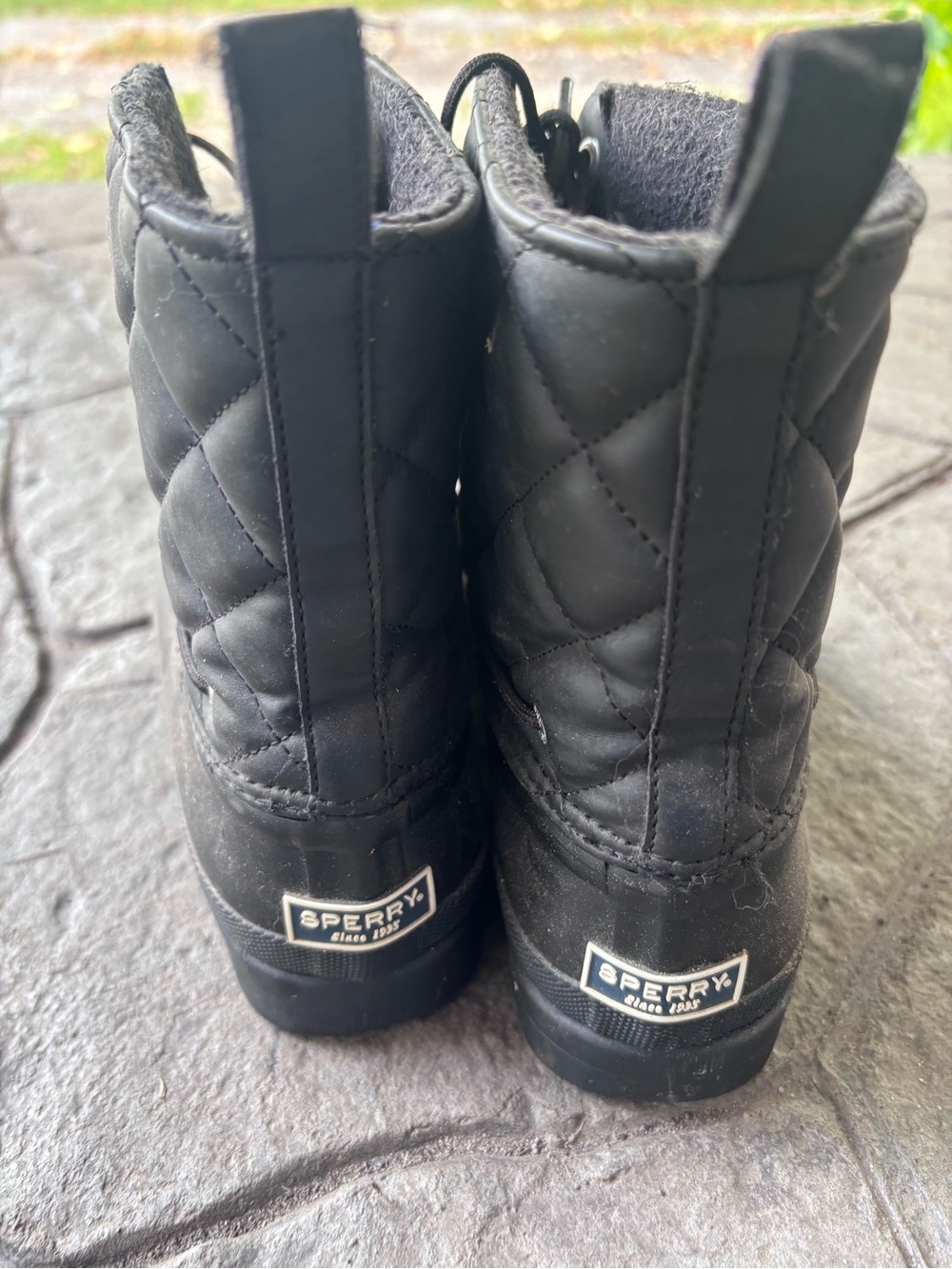 Sperry Black Quilted Pull-On Winter Boots